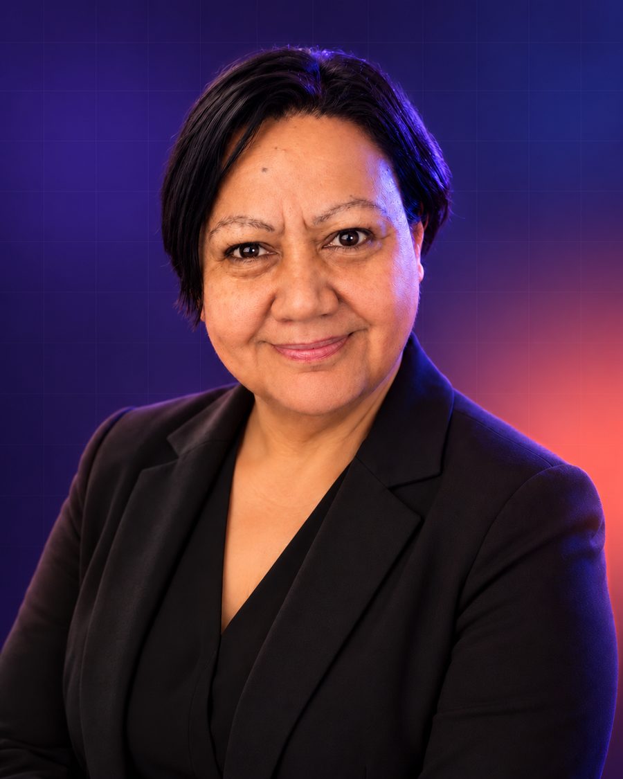 Donna Hohaia, bookkeeper